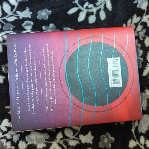 Mitch Album First Edition Signed The Magic Strings of Frankie Presto Hardcover - Picture 2 of 5